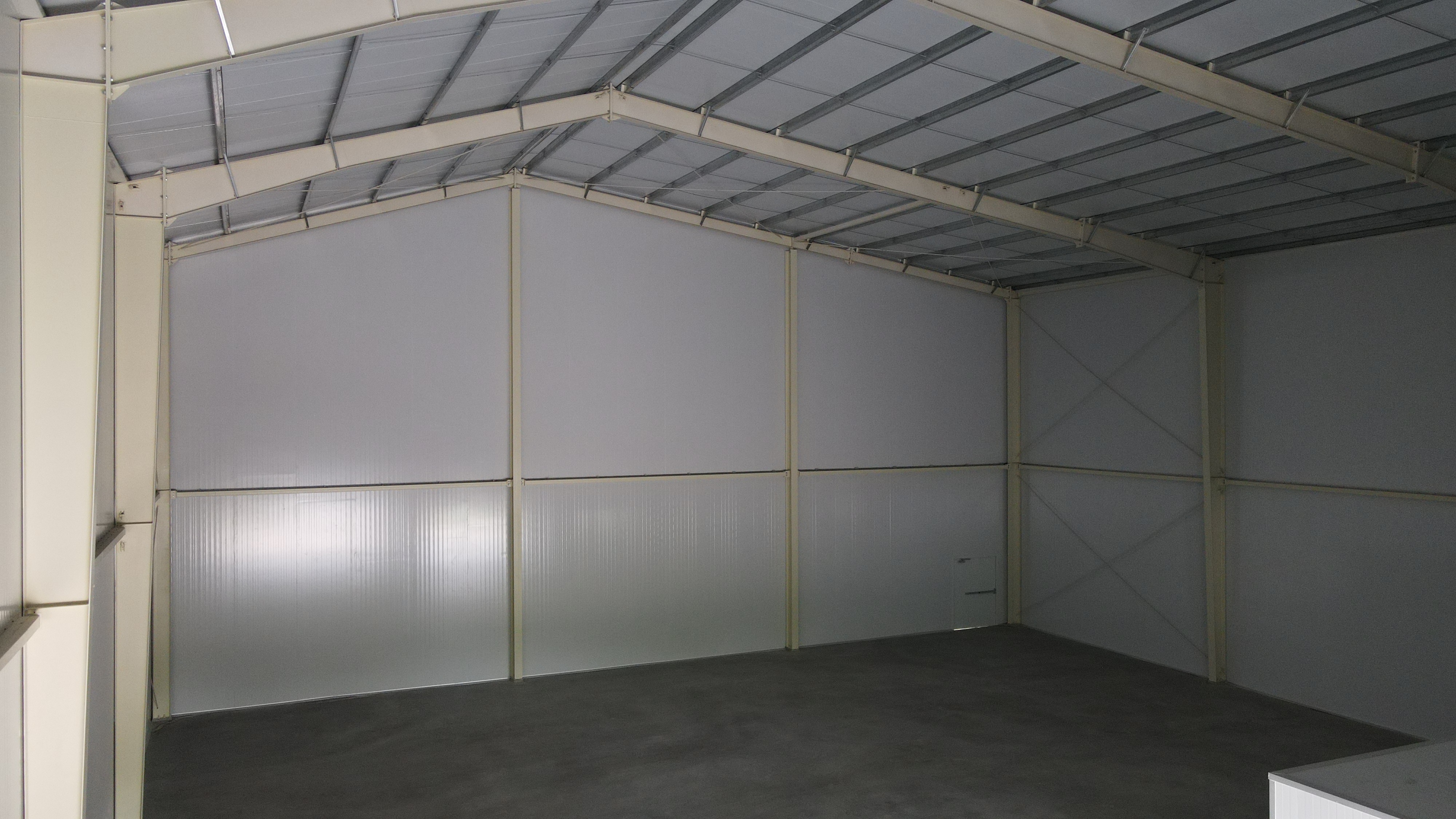 อีกมุมของภายในโรงงานระบบ PEB